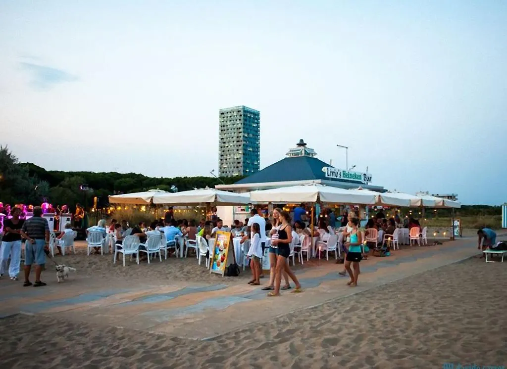 Appartamenti Cristina Carraro Immobiliare - Family Apartments Lido di Jesolo